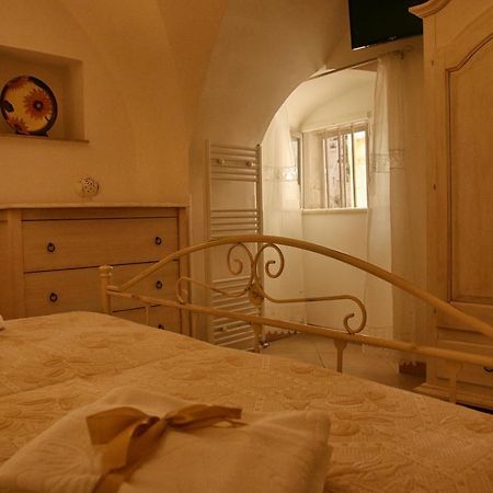 Casetta Nel Centro Storico Di Cisternino Eksteriør billede